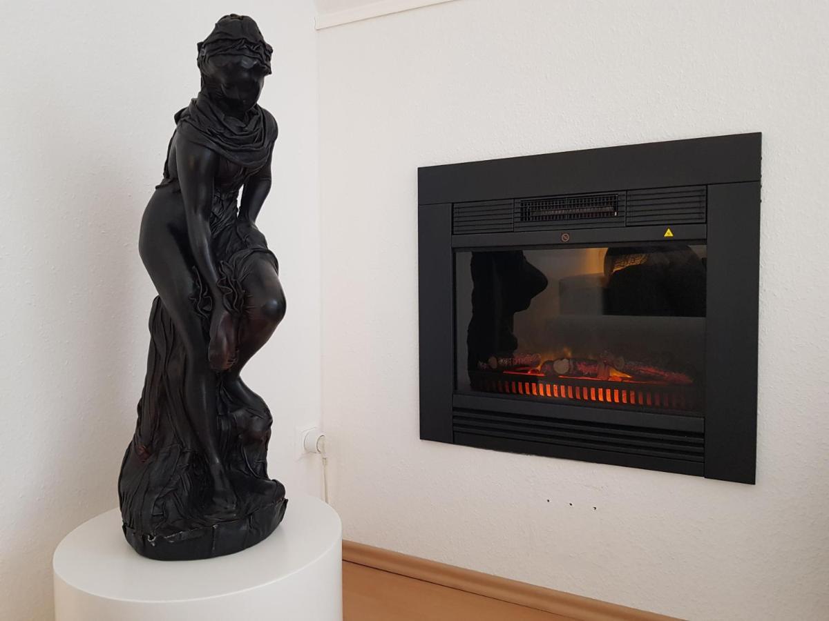 Apartment Am Suedpark Erfurt - Inkl Garten Mit Sitzlounge - Zentrumsnah Εξωτερικό φωτογραφία