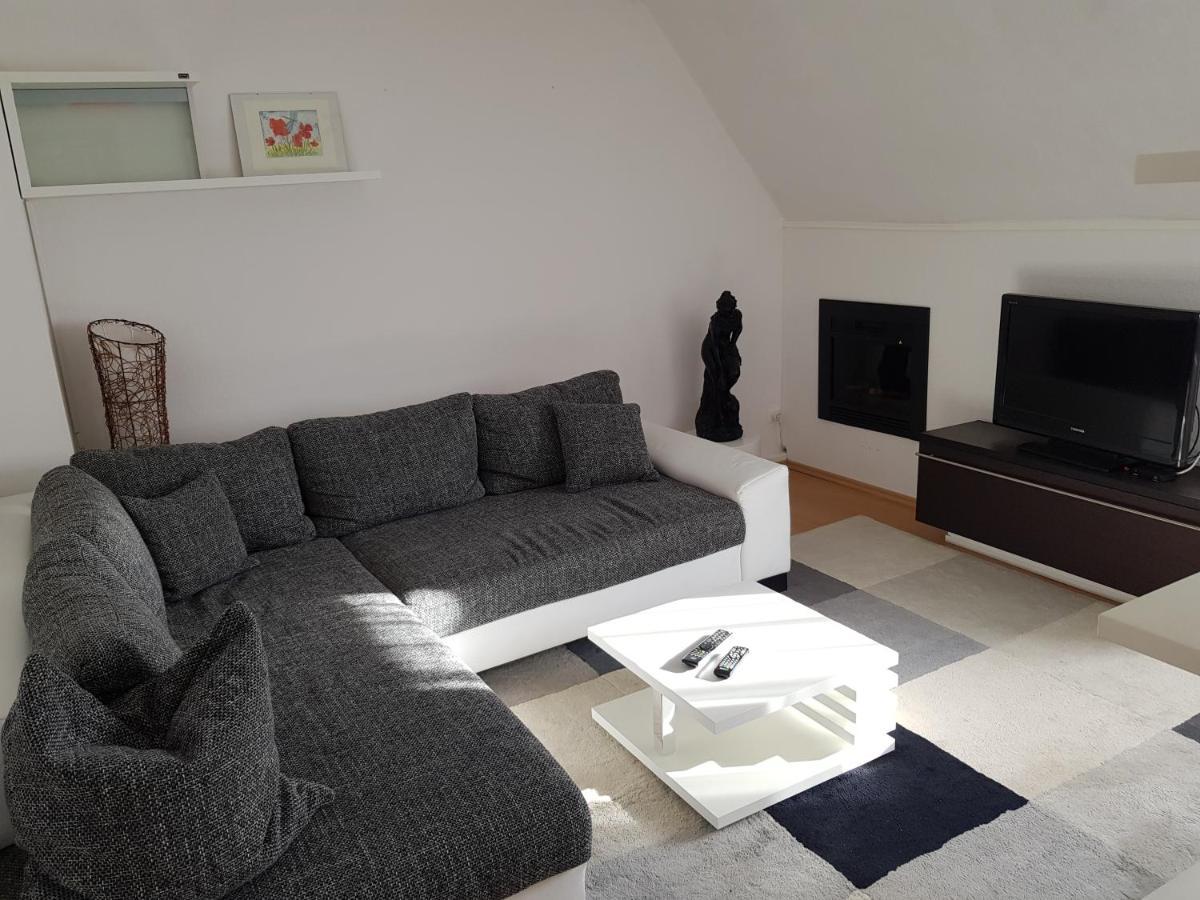 Apartment Am Suedpark Erfurt - Inkl Garten Mit Sitzlounge - Zentrumsnah Εξωτερικό φωτογραφία