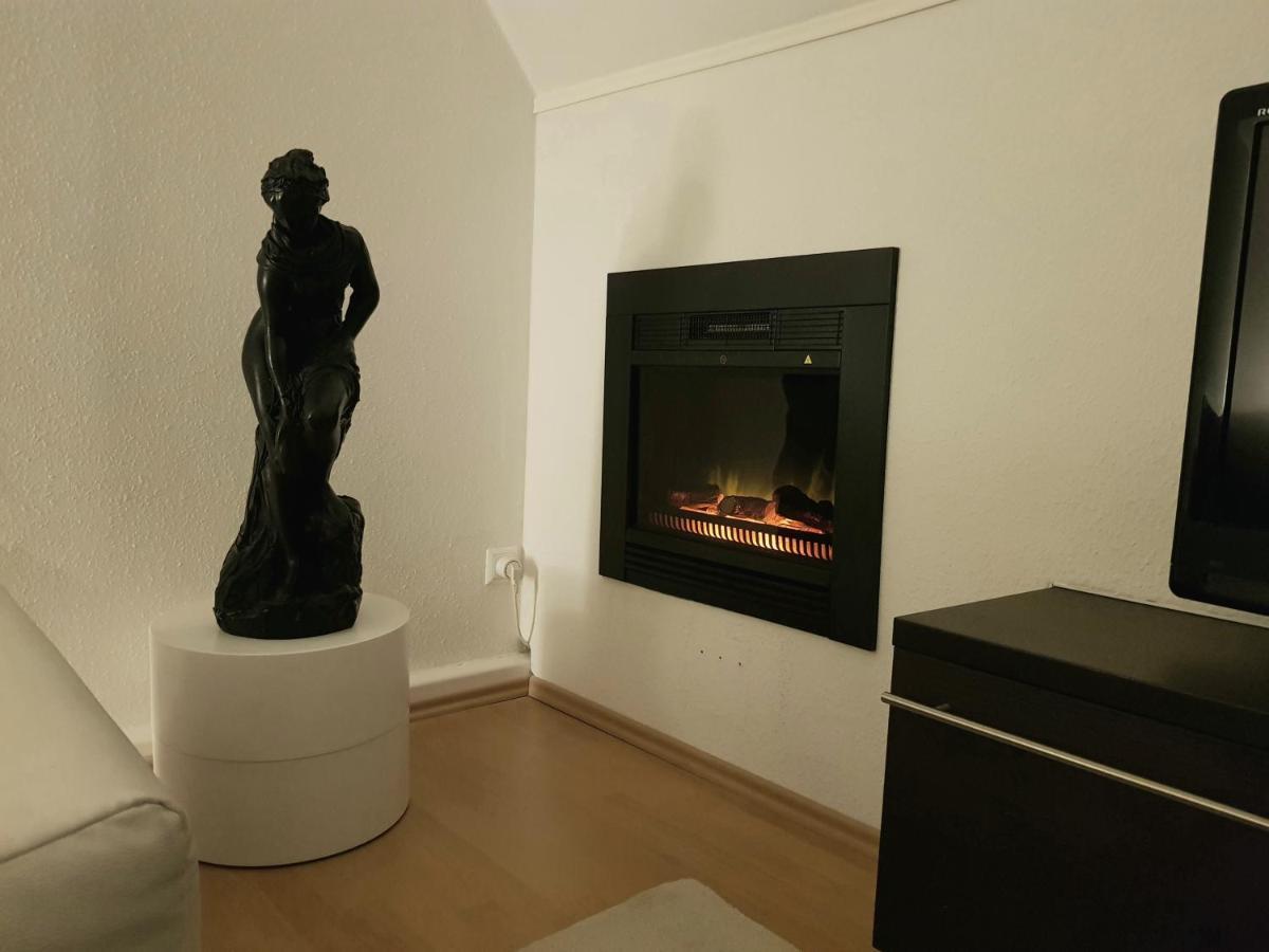 Apartment Am Suedpark Erfurt - Inkl Garten Mit Sitzlounge - Zentrumsnah Εξωτερικό φωτογραφία