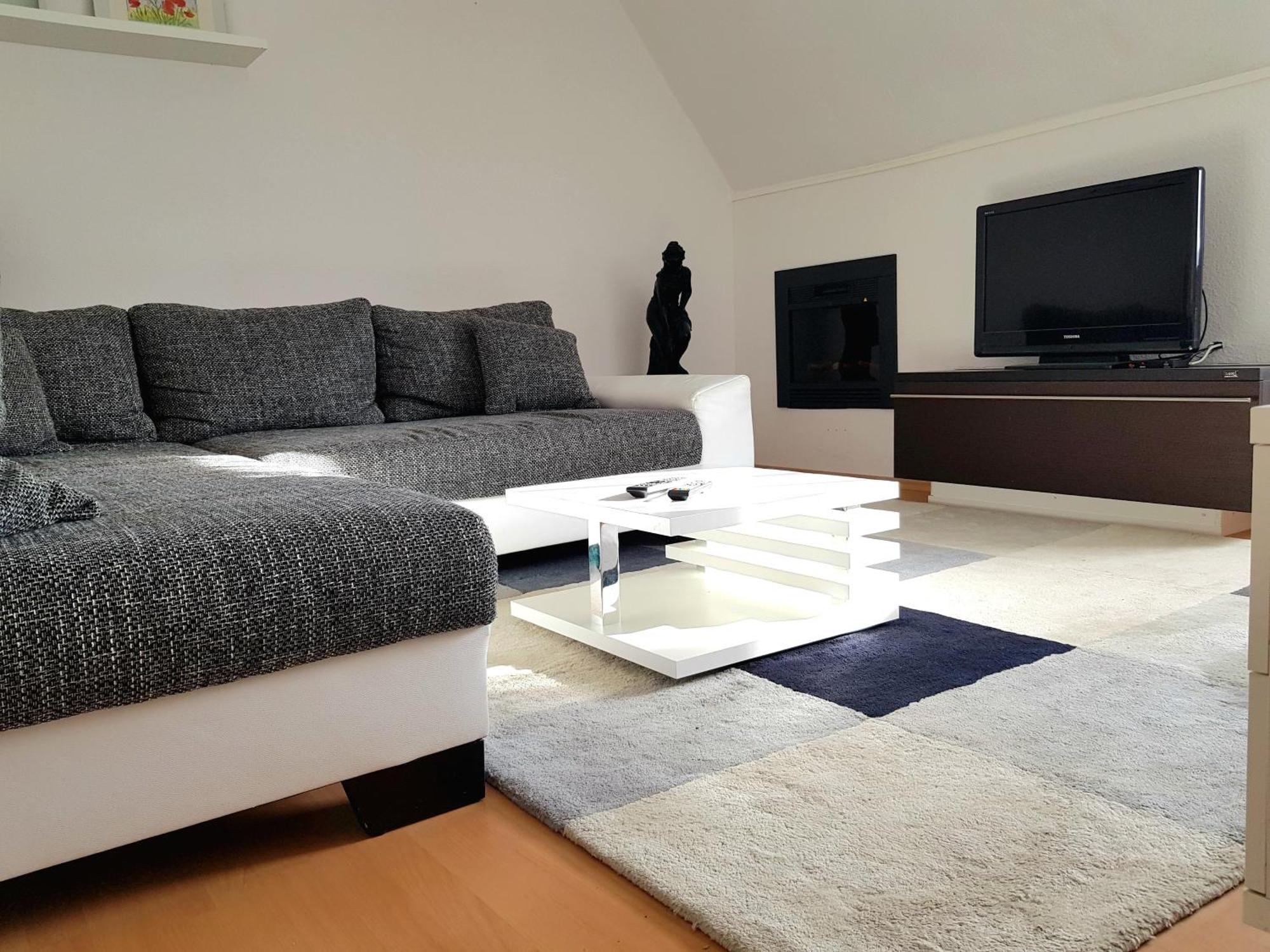 Apartment Am Suedpark Erfurt - Inkl Garten Mit Sitzlounge - Zentrumsnah Εξωτερικό φωτογραφία